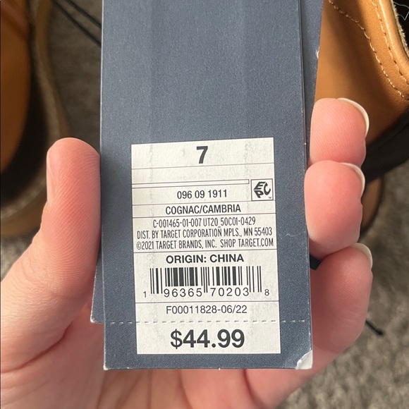 Universal Threads NEW Cognac and Black Boots - Picture 6 of 7